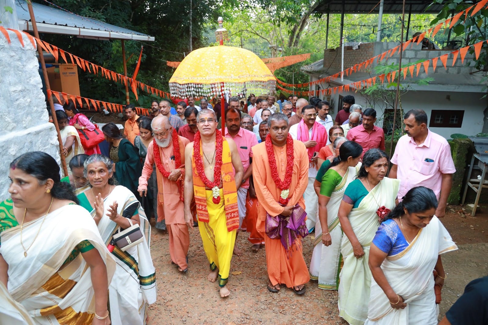 Gallery | Edavetty Shree Krishna Swamy Temple - Thodupuzha, India.